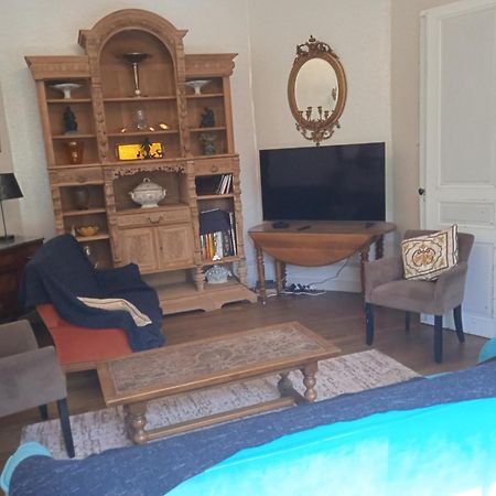 Maison Calme Avec Piscine Entouree De Son Parc Quintenas Εξωτερικό φωτογραφία
