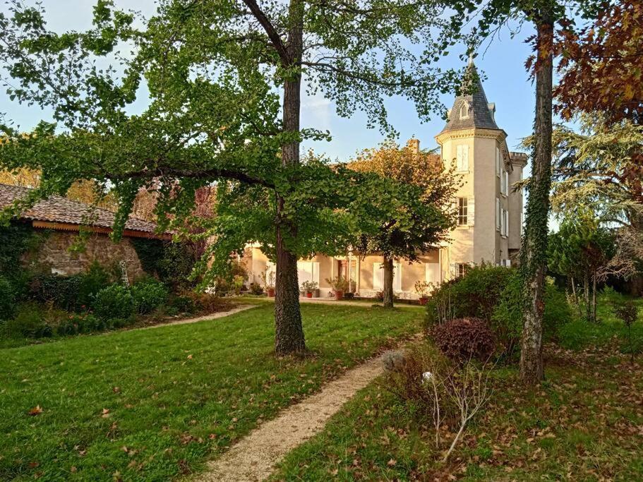 Maison Calme Avec Piscine Entouree De Son Parc Quintenas Εξωτερικό φωτογραφία